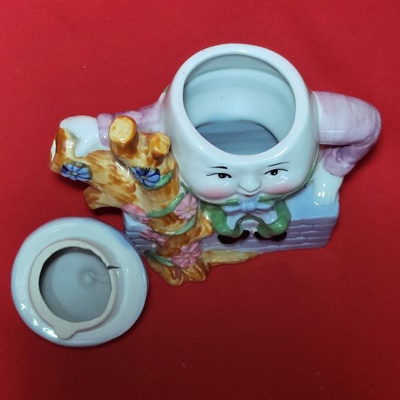 Vintage Feitx Humpty Dumpty Sitting On  Wall Decorative Porcelain Teapot - Picture 5 of 16